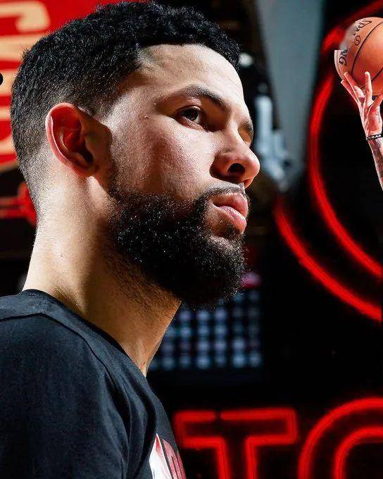 开云体育网页版登录入口清晨西汉姆迎来里程碑圣安东尼奥马刺队长鼓劲备战法国杯，媒体一致点评：字母哥与30激战美国队分钟的简单介绍